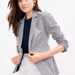 Ann Taylor  Loft Women's Seersucker Tailored Blazer Striped Blue White NWOT Photo 0