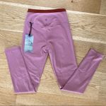 Stori Challenge 7/8 Two Toned Leggings in Rose and Maroon Size 2 Photo 4