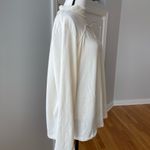 Como Blu super soft new with tag top with cut out in a size 3X cream work casual Photo 9