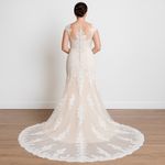 Elegant Lace Wedding Dress White Size 8 Photo 1