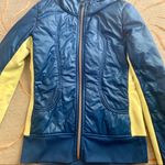 Lululemon | Blue Jacket / Lime Detachable Fleece 2 Photo 2