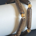 Women’s vintage dainty set of 2 wooden‎ beaded bracelets one size stretches Brown Photo 0