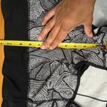 Lululemon  Women's Hotty Hot Short Dottie Tribe White Black Sz 8 Run Swift Ultra Photo 6