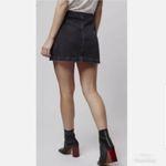 TopShop Moto Denim Mini Skirt Button Front Distressed Five Pocket Style Sz 28W Black Photo 7