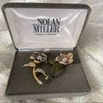 The Nolan Miller Glamour Collection Flower Pin set Green Photo 1