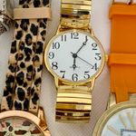 Lot of 10 Women’s Watches Silver Gold Tone Quartz great for wear or resale Photo 9