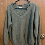 Prómesa Promesa Green V-Neck Sweater Photo 0