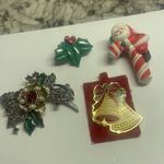 Lot Of 4 Christmas Holiday Brooch Pins Bell / Holly Leaves / Candy Cane / Flower Photo 11