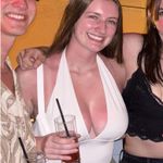 SheIn Low cut halter top Photo 1