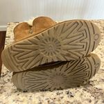 UGG  women’s size 9 chestnut side zippers Photo 5