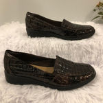 Clarks Gael Angora women's Loafers Brown Croc-embossed Leather Finish Size 6M Photo 0
