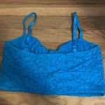 Roxy Turquoise cropped top with lacy pattern. With adjustable straps. Size L, . Photo 2