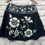 Bandolino  Petite Black w/ Large White Floral Embroidery Flare Skirt‎ [Size 10P] Photo 0