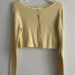 Uniqlo  button down sweater Photo 0