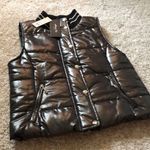 Francesca's New Francesca’s Anna Cai puffer vest, size medium Photo 5