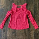 Splits 59 cold shoulder long sleeve top Photo 6