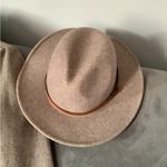 Elegant stylish hat NEW 👒 Tan Photo 2