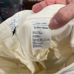 & Other Stories Cream twill & Other Stories barrel leg jeans pockets Photo 10