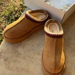 Altar'd State  Uggs Photo 2