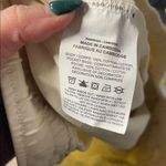 Nike WOMENS CREAM HIGH WAIST SHORTS SMALL Photo 4