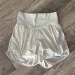 Lululemon  shorts Photo 2