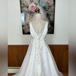 Jasmine Stunning  Organza Wedding Gown! Photo 6
