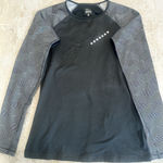 Nike  Pro Women's Training Long Sleeve Tee Pullover Thumb Holes Gray M Photo 0