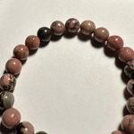 Beaded Semi Precious Gem Stone Stretchy Bracelet 6 3/8 Inch Heart Charm Photo 3