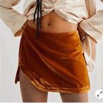 Free People NEW  Annalise Velvet Mini Skirt Gold Burnt Orange Sz 2 Photo 1