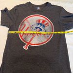 Genuine Merchandise New York Yankees Baseball Gray T Shirt Distressed Women’s Size Small Photo 5