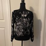 Lovestitch Love‎ stitch- Knotted long Sleeve black and white Floral Top Photo 3