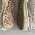 Skechers Women’s  Newbury St Every Angle taupe tan beige 100033 8.5 EUC shoes Photo 10