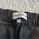 Studio Blue ✨  Women’s Black Straight Leg Pants Elastic Waistband 28 Photo 5