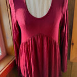 Hailey & Co. Burgundy Long Sleeve Cutout Neck Babydoll Tunic Top Women's Size S Photo 0