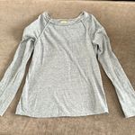 Max Studio Sport long sleeve shirt. Raglan sleeves w/ piping. Color- gray. Size M Photo 0