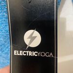 Electric yoga Lexi Crop Top Photo 3