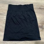 NWT OQQ 16 in ribbed high waisted casual mini skirt. Black Size M Photo 0