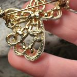 Signed Danecraft Flying Angel Rhinestone Gold Tone / Glitter Pin Brooch Photo 7