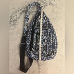 Vera Bradley  Sling Backpack Travel Bag in Ikat Island Blue Quilted Cotton EUC Photo 2
