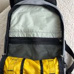Dakine  Lightweight Backpack Hip Belt School Work Hiking Yellow Grey Photo 2