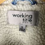 Working Title Crop Denim Jacket Womens S Light Wash Sherpa Lined Coastal Cowgirl Blue Photo 4