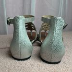 Vince Camuto Silver Metallic Women’s Arlanian Textured Flat Strappy Sandals 8M Photo 5