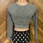 Ryderwear Women’s Space Dye Gray Cropped Long Sleeve Active Top Photo 5
