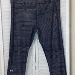 Under Armour UA  womens size Large compression leggings capri length striped Photo 0