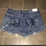 Modern Amusement  sz 7 Photo 1