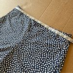 Spanx  Shorts Navy painted dots 10” stretchy women’s shorts, pockets, size XL Photo 9