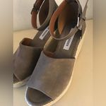 Steve Madden women beige leather suede espadrilles platform wedge sandals US 9.5 Photo 4