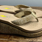 Volatile Women's Island Wedge Sandal size 7 Tan Photo 0