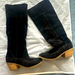 BDG Tall suede boots Urban Outfitters size 9 slouchy but very tall and wide calf zip Photo 0