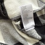 RDI Shacket - Black & White Plaid Size Medium Photo 8